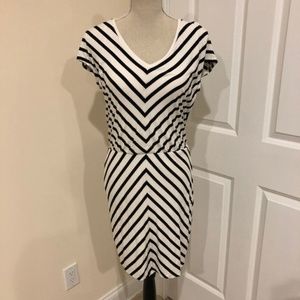 WBHM Black and Ivory Chevron Blouson Dress